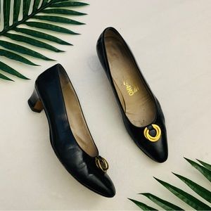 Ferragamo Vintage Black Leather Pumps 9 1/2 AA